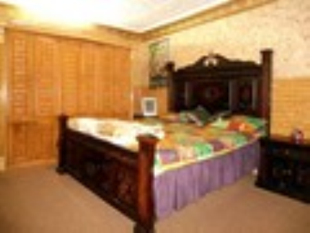 Family Room (4 bed)